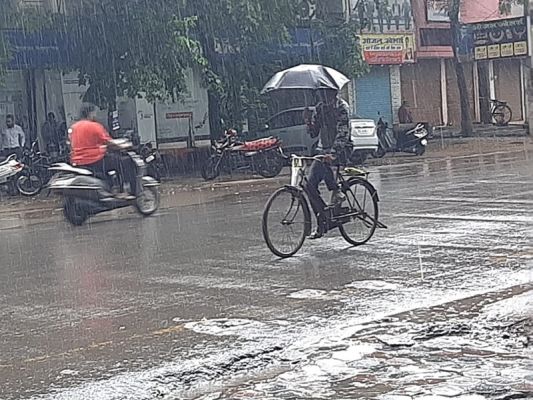 छत्तीसगढ़ में अगले 4 दिनों तक लगातार हो सकती है बारिश , मौसम विभाग ने जारी की अलर्ट