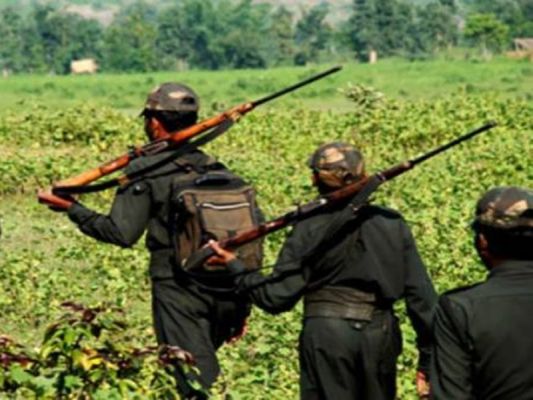 सुकमा : 7 युवकों समेत ग्रामीणों को नक्सलियों ने अंतिम चेतावनी देकर किया रिहा
