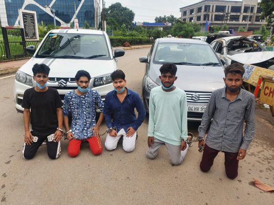 रायपुर पुलिस ने चाकूबाजी करने वाले 5 आरोपी को किया गिरफ्तार 