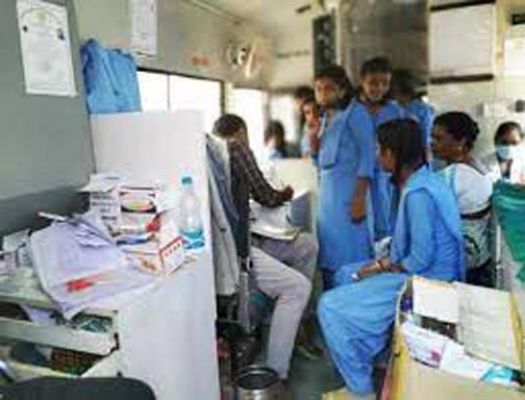मुख्यमंत्री स्लम स्वास्थ्य योजना के तहत् जिले में अब तक 16,873 लोगों का किया गया उपचार