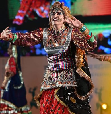 राजस्थान के कलाकारों ने चकरी नृत्य की  दी  प्रस्तुति