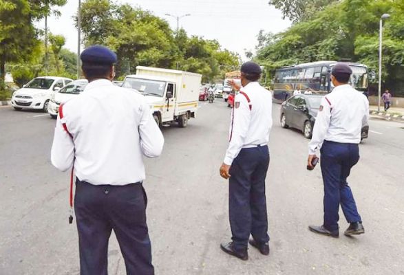 यातायात पुलिस : चालान न पटाने पर वाहन का सर्विस रहेगा ब्लॉक