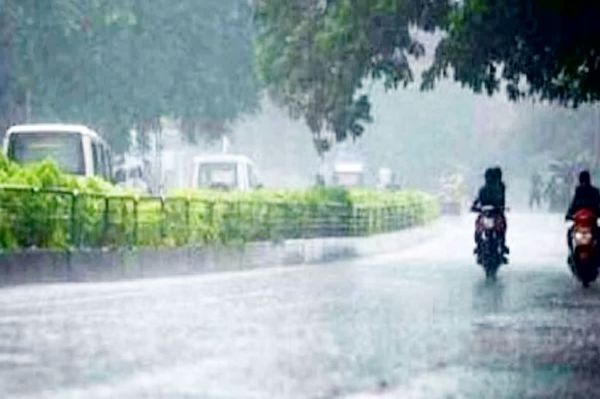रायपुर समेत कई जिलों में अगले 3 दिनों तक बारिश होने की आशंका