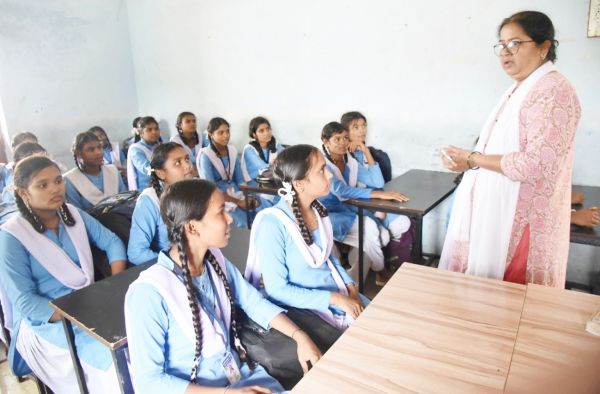 ग्रामीण स्कूलों की शैक्षणिक गुणवत्ता में आया सुधार