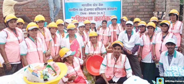 युवा सिख रहे हैं सपनों को साकार करने की कला