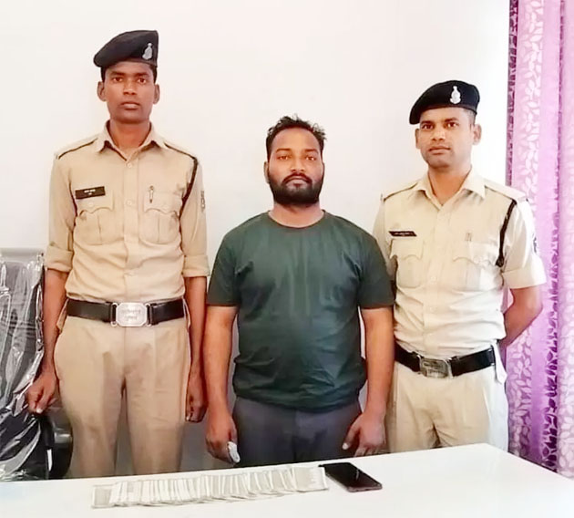 सट्टा खिलाने वाले व्यक्ति के विरूद्ध पुलिस ने की कार्रवाई