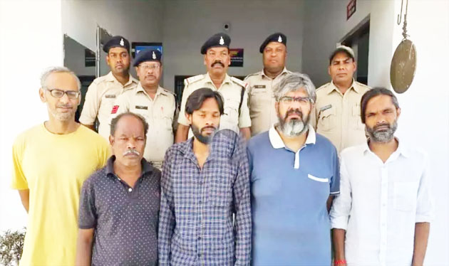 चिटफंड मामले में 5 ठग गिरफ्तार, पुलिस ने की कार्रवाई