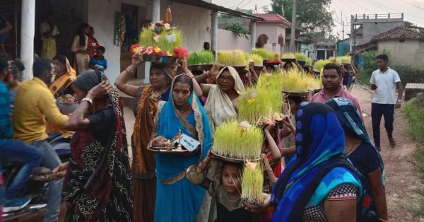 लोधिया गाँव में धूम-धाम से मनाया गया भोजली उत्सव