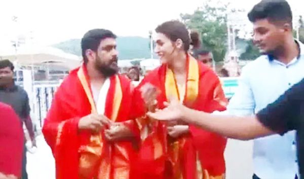 कृति सनन ओम राउत ने आदिपुरुष तिरुमाला श्रीवारा के दर्शन किए