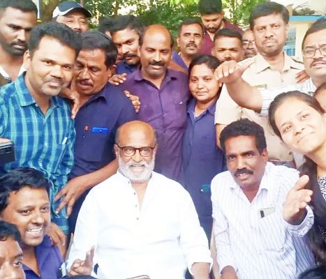 रजनीकांत ने जयनगर बीएमटीसी डिपो का दौरा कर प्रशंसकों को किया आश्चर्यचकित