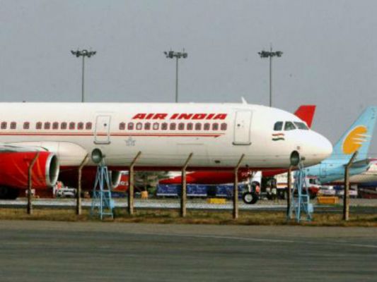  एयर इंडिया का निजीकरण होने पर कर्मचारियों ने दी ये धमकी 