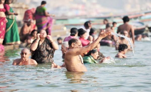 बसंत पंचमी : प्रयागराज में 25.50 लाख लोगों ने लगाई गंगा नदी में डुबकी