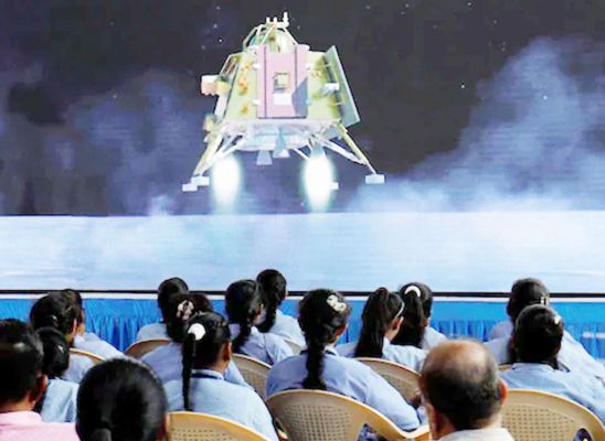 भारत की "चंद्रयान-3" मिशन टीम को अंतरिक्ष अन्वेषण के लिए प्रतिष्ठित 2024 जॉन एल ‘जैक’ स्विगर्ट जूनियर पुरस्कार