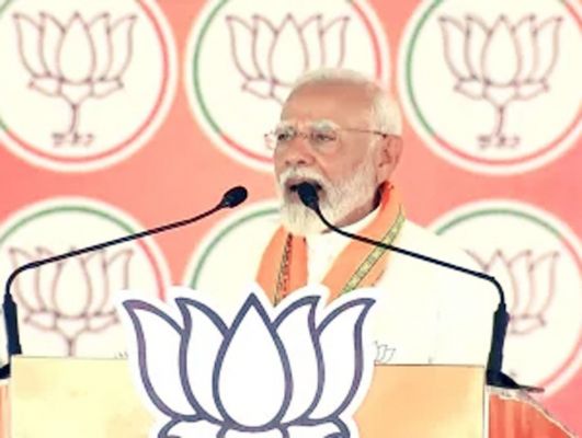 PM मोदी ने महाराष्ट्र के नंदुरबार में चुनावी जनसभा को किया संबोधित