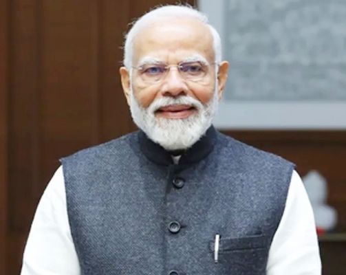 बेदाग रहे हैं नरेंद्र मोदी के सत्ता में 23 साल