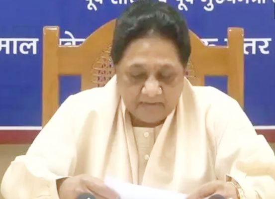 BSP को कमजोर करने के लिए जातिवादी पार्टियां हर हथकंडे अपना रही : मायावती
