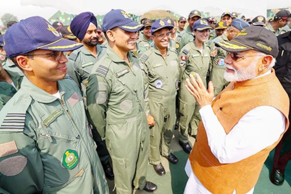 'रक्षा शक्ति' के 11 साल पूरे, पीएम मोदी बोले, 'आत्मनिर्भर बनने पर दिया पूरा ध्यान'