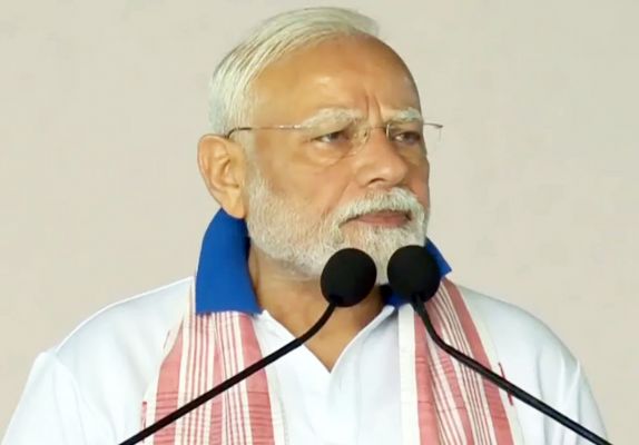 विशाखापत्तनम में पीएम मोदी बोले, 'दुनिया तनाव के दौर से गुजर रही, मेरी अपील योग को ग्लोबल पार्टनरशिप का माध्यम बनाया जाए'