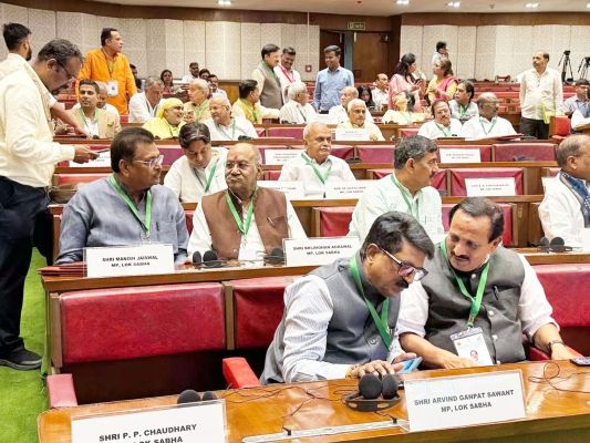मुंबई में आयोजित राष्ट्रीय सम्मेलन में शामिल हुए सांसद बृजमोहन अग्रवाल