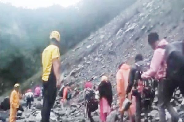अमरनाथ यात्रा के लिए दूसरा जत्था रवाना