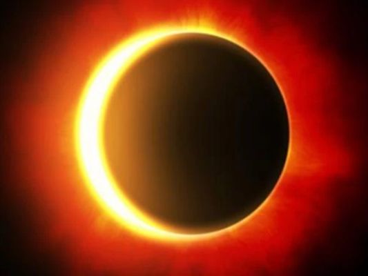 इस साल के आखिरी सूर्य ग्रहण पर जानिए किन - किन राशियों पर होगा सबसे ज्यादा असर