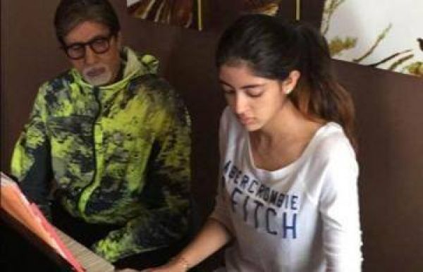 अमिताभ बच्चन की नातिन नव्या नवेली की उंगली में आई चोट, अनन्या पांडे कही ये बात 