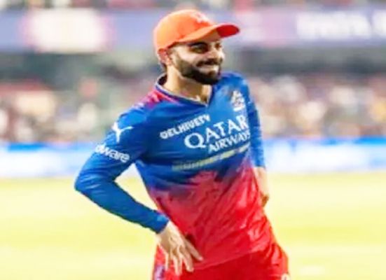 भारतीय क्रिकेटर विराट कोहली IPL 2025 के लिए बेंगलुरु पहुंचे