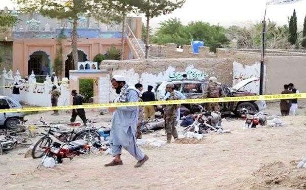 बलूचिस्तान में मस्जिद के पास विस्फोट में 34 की मौत, 150 घायल