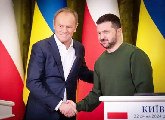 यूक्रेन के राष्ट्रपति, पोलैंड के प्रधानमंत्री की मुलाकात में रक्षा सहायता, सहयोग पर चर्चा