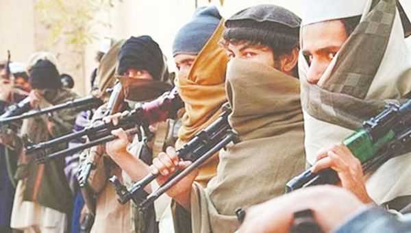 आतंक का गढ़ बना पाकिस्तान, तीन महीनों में 245 हमलें